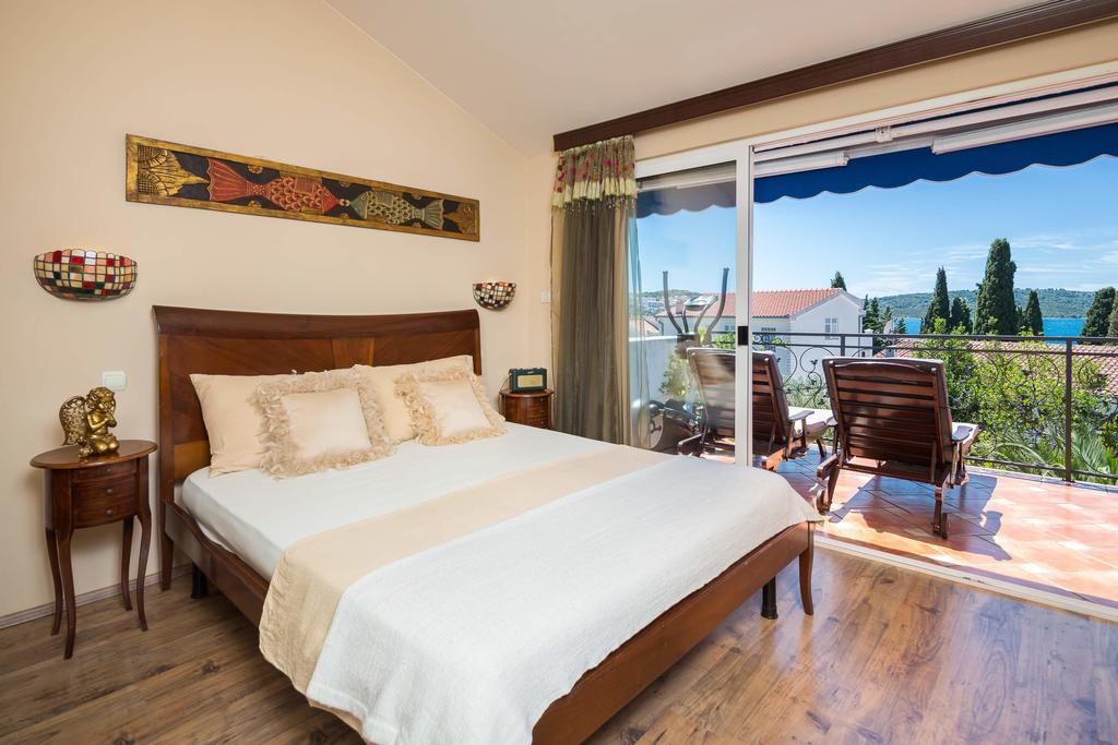 Villa Em Trogir Dış mekan fotoğraf