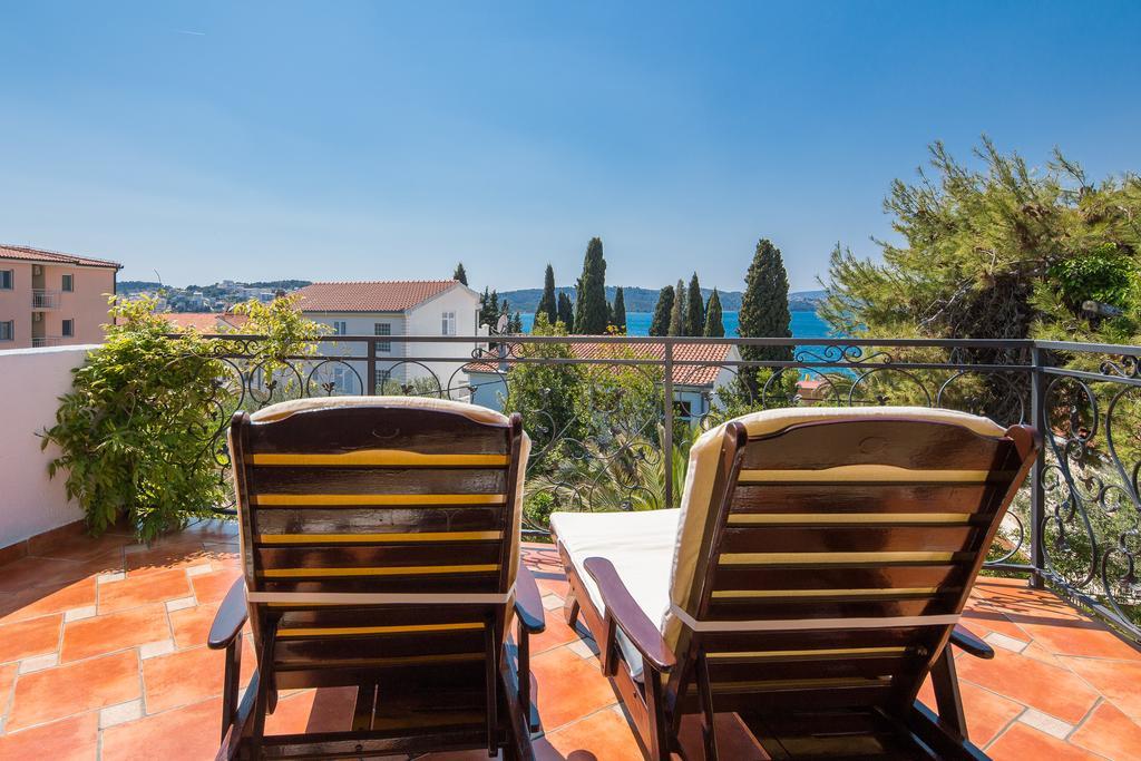 Villa Em Trogir Dış mekan fotoğraf